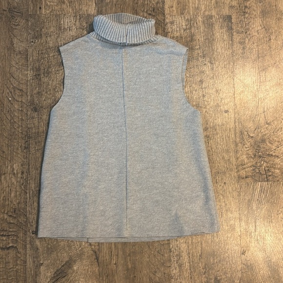 Zara Light Gray Ribbed Knit Sweater - Picture 4 of 6